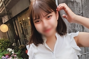 A beautiful girl who is very similar to Kan Takizawa who works at a flower shop from this spring